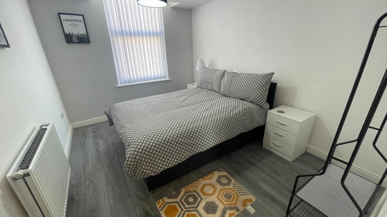 Ryan Air I Bnb - Lfc Apartments Liverpool Exterior photo